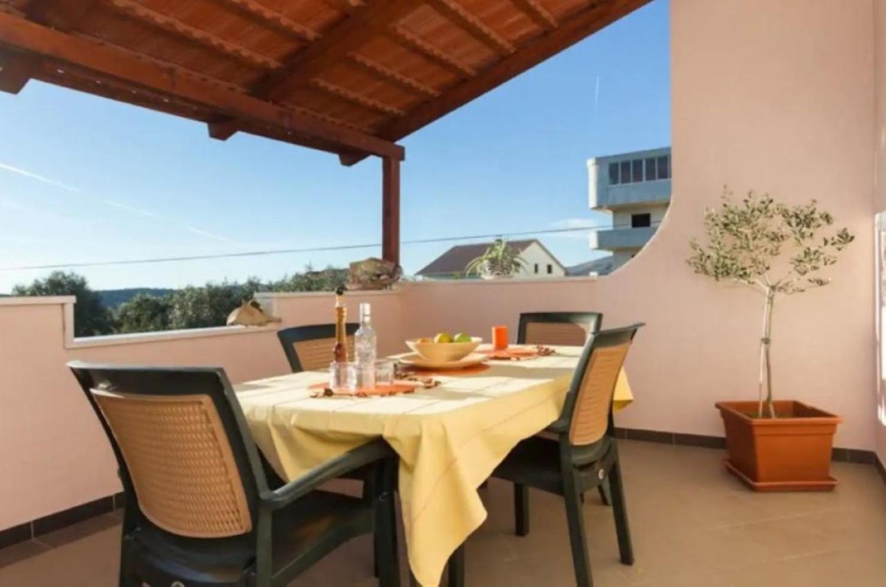Apartments Villa Golden View Trogir Eksteriør bilde